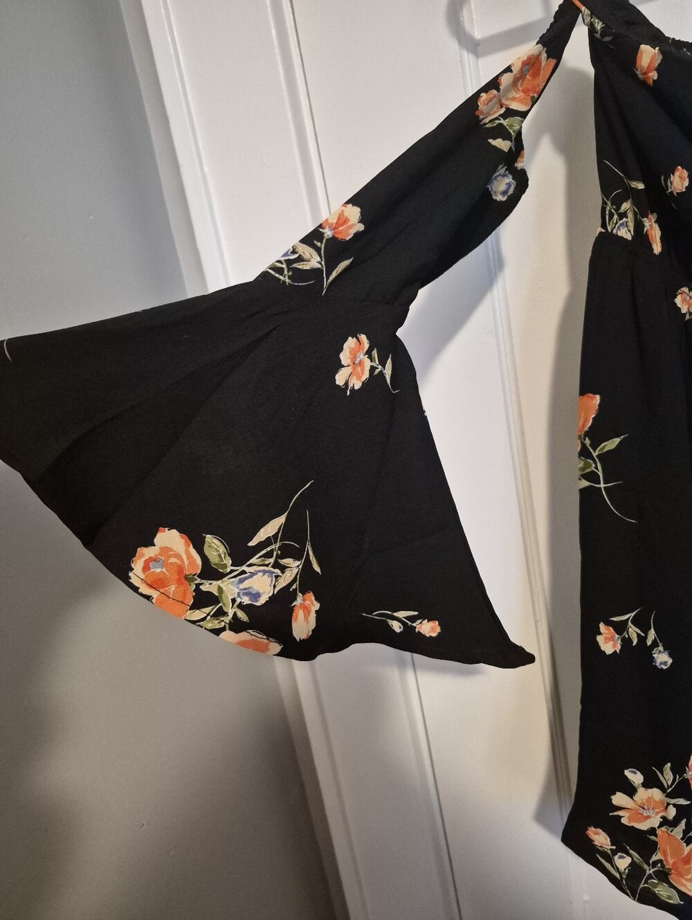 M Lulu's Floral Dress - Picture 4 of 6